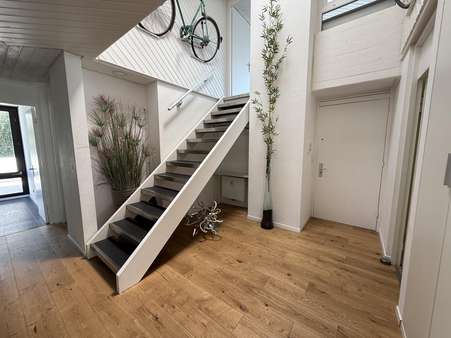 Freundliche Diele Freundliche Diele - Penthouse-Wohnung in 78351 Bodman-Ludwigshafen mit 140m² kaufen
