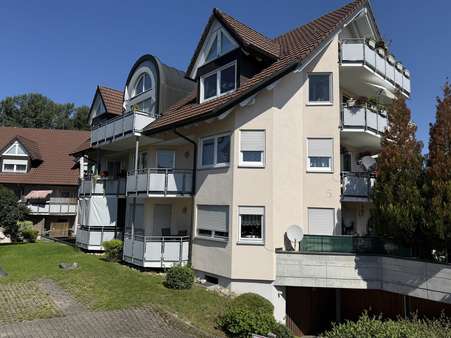 Hausansicht Hausansicht - Etagenwohnung in 78333 Stockach mit 66m² kaufen