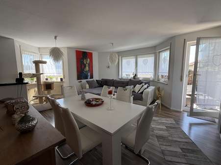 Wohn- und Esszimmer Wohn- und Esszimmer - Etagenwohnung in 78333 Stockach mit 66m² kaufen