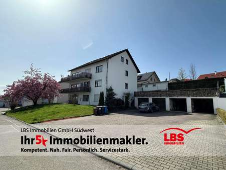 Hausansicht - Etagenwohnung in 78333 Stockach mit 117m² kaufen