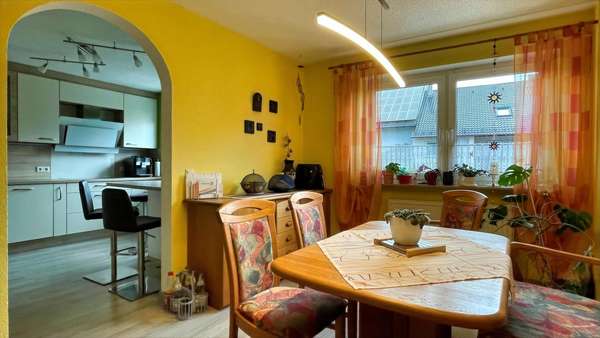 Essbereich OG Haus 1 - Zweifamilienhaus in 78250 Tengen mit 233m² kaufen