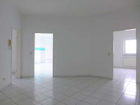 Diele - Büro in 78224 Singen mit 156m² mieten