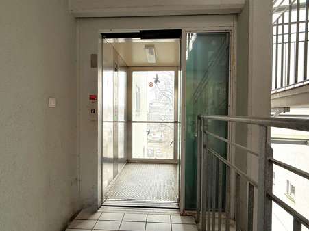Aufzug - Etagenwohnung in 78234 Engen mit 42m² kaufen