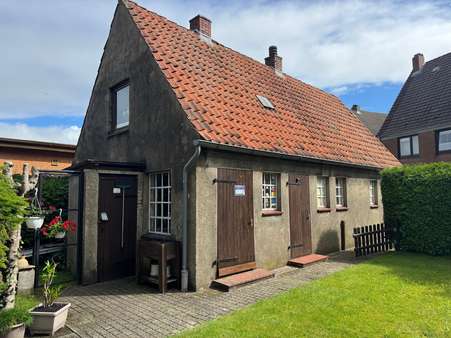 Werkstattgebäude Werkstattgebäude - Mehrfamilienhaus in 24536 Neumünster mit 339m² kaufen