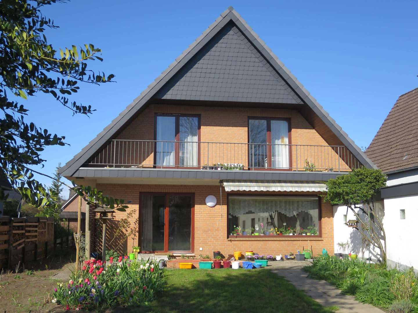 T T - Einfamilienhaus in 24536 Neumünster mit 153m² kaufen