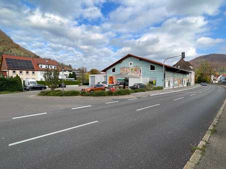 Zufahrt und Eingang Zufahrt und Eingang - Verkaufsfläche in 73326 Deggingen mit 610m² kaufen