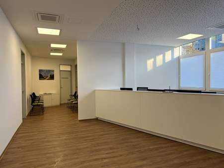 Ausbaubeispiel - Bürofläche in 73033 Göppingen mit 426m² günstig mieten