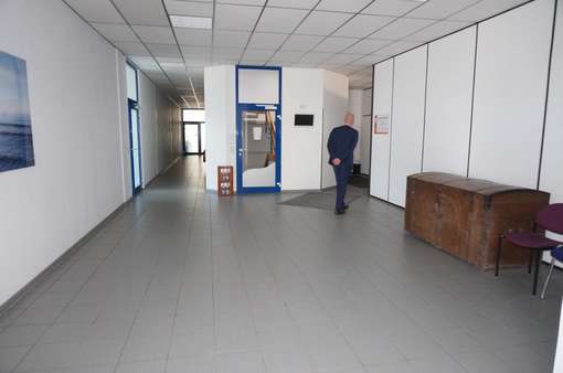 Eingangsbereich - Bürofläche in 89160 Dornstadt mit 340m² mieten