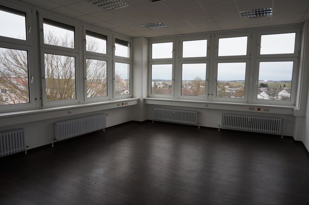 Bürofläche in 89160 Himmelweiler mit 340m² günstig mieten