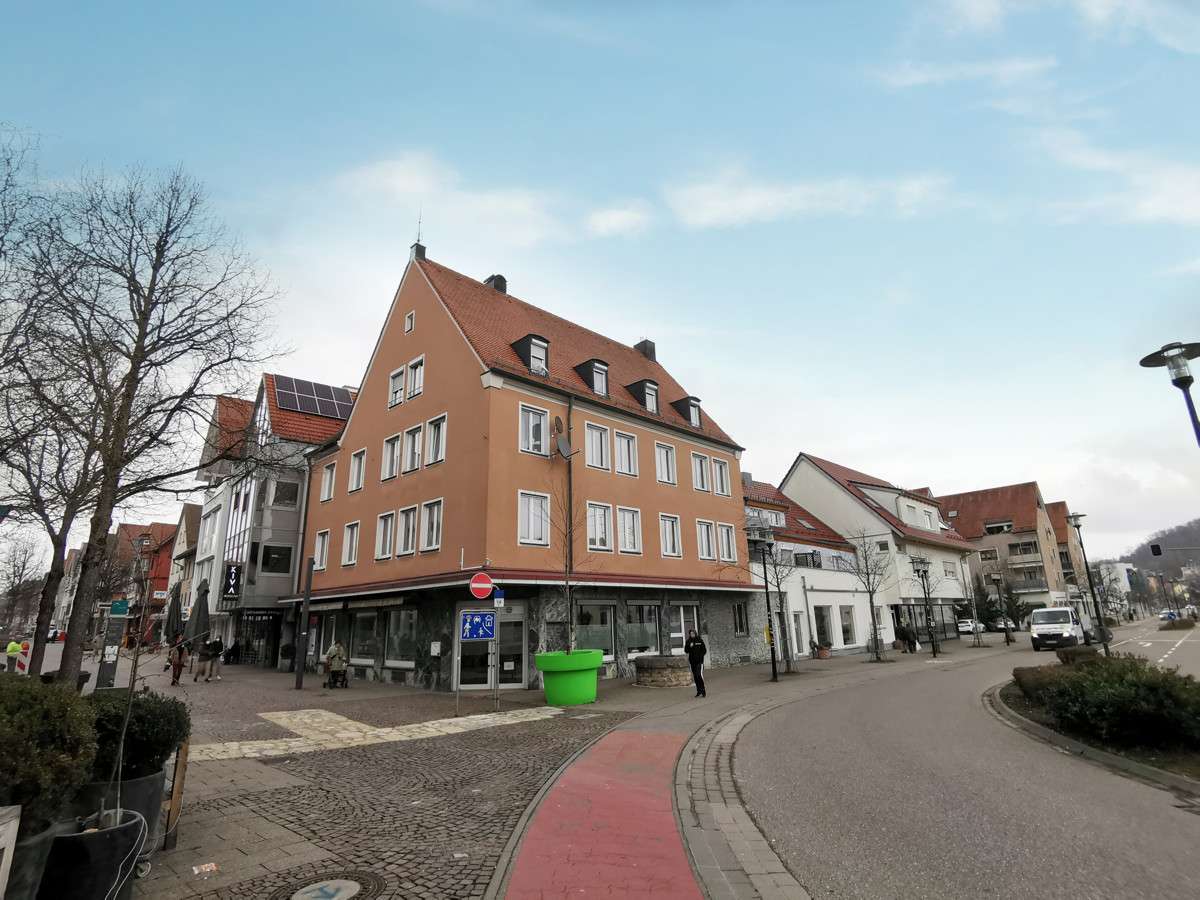 Außen - Verkaufsfläche in 89522 Heidenheim mit 265m² günstig mieten