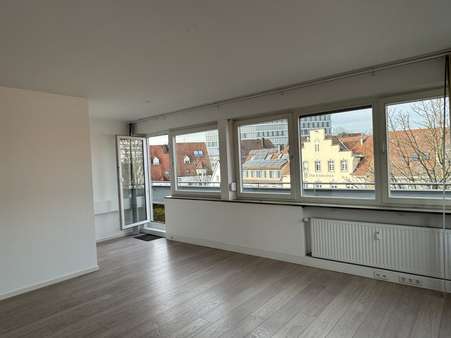 Büro mit Balkon - Bürofläche in 73033 Göppingen mit 130m² mieten