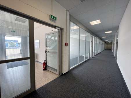 Eingangsbereich EG - Bürofläche in 89079 Ulm mit 1484m² mieten