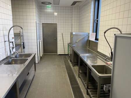 Spülbereich Spülbereich - Service in 73733 Esslingen am Neckar mit 420m² mieten