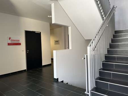 _Treppenhaus Eingang - Bürofläche in 73033 Göppingen mit 147m² mieten