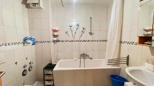 Badezimmer - Etagenwohnung in 68159 Mannheim mit 84m² kaufen