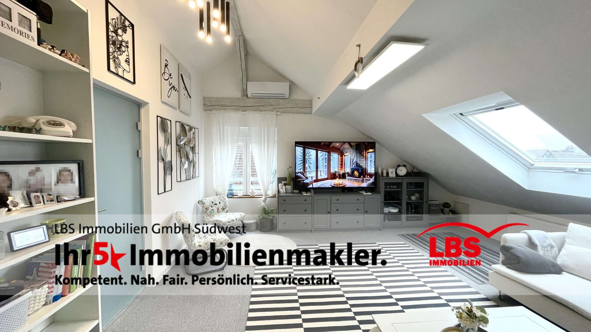 Wohnzimmer - Dachgeschosswohnung in 76297 Stutensee mit 84m² kaufen