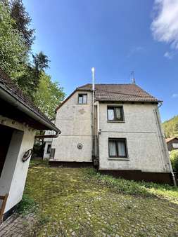 Im Hof - Zweifamilienhaus in 99848 Wutha-Farnroda mit 230m² kaufen