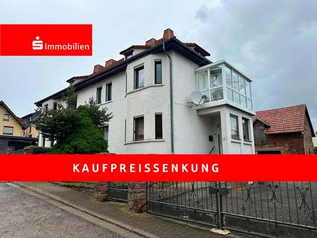 Ansicht von rechts - Einfamilienhaus in 36466 Dermbach mit 140m² kaufen