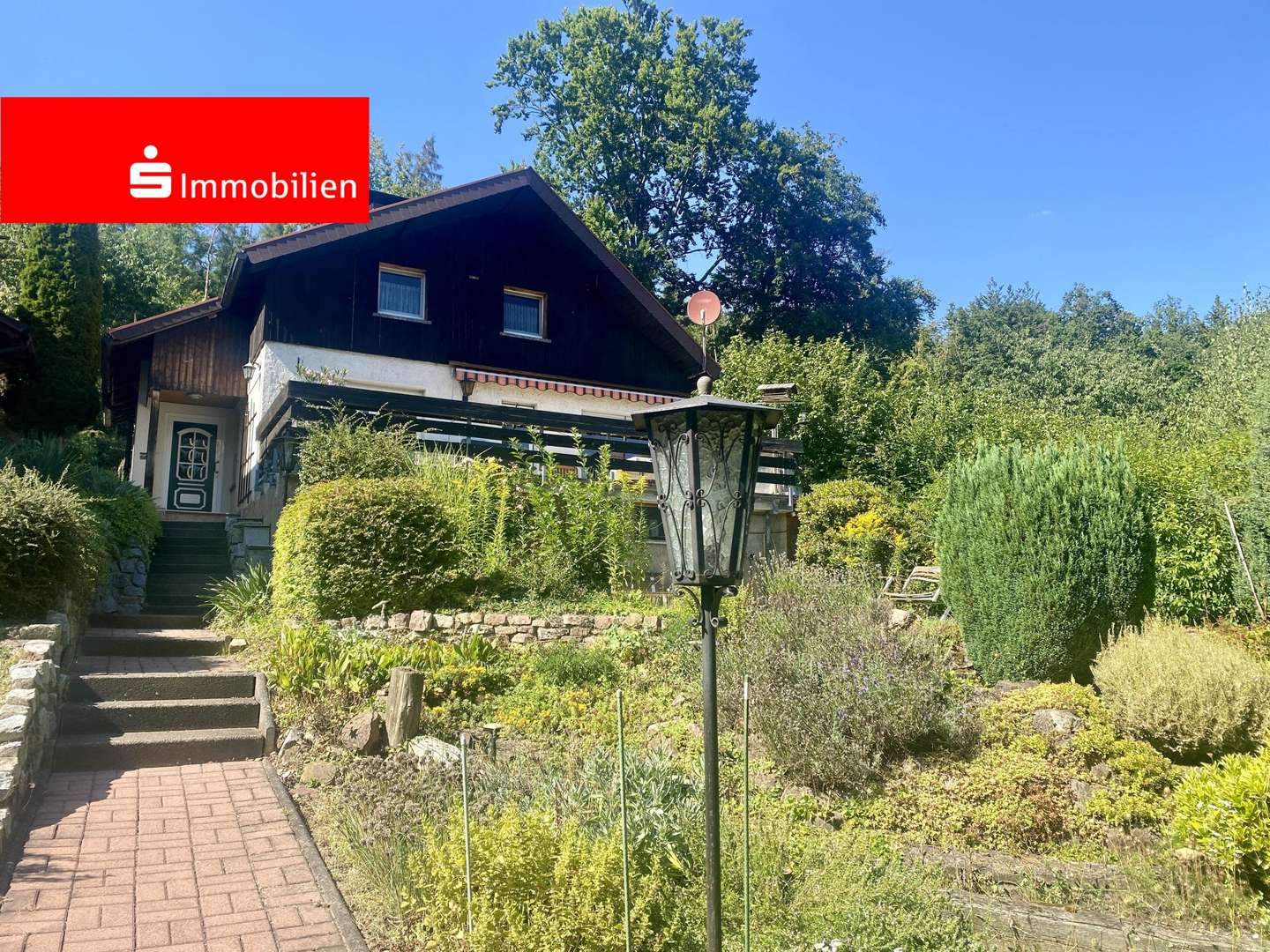 Titelbild Titelbild - Einfamilienhaus in 99848 Wutha-Farnroda mit 102m² kaufen