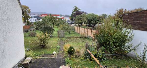 Blick von der Terrasse Blick von der Terrasse - Einfamilienhaus in 36433 Bad Salzungen mit 105m² kaufen