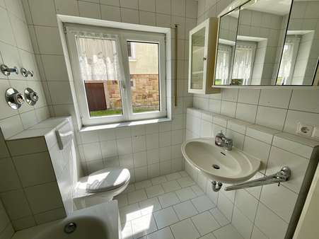 Badezimmer - Etagenwohnung in 76530 Baden-Baden mit 72m² kaufen