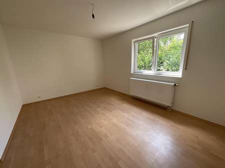 Schlafzimmer - Etagenwohnung in 76530 Baden-Baden mit 72m² kaufen