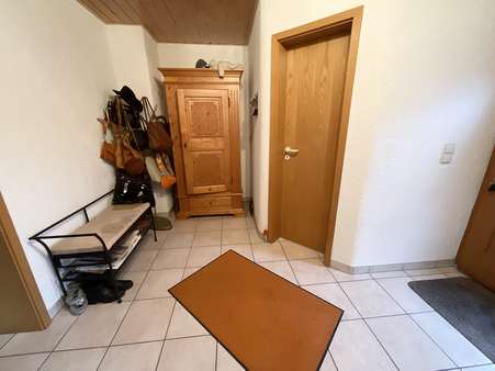 Eingangsbereich - Doppelhaushälfte in 76706 Dettenheim mit 116m² kaufen