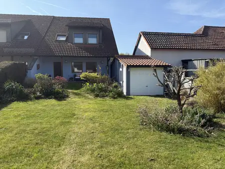 Gut geschnittene Doppelhaushälfte in Dettenheim !