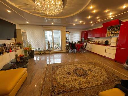 Wohn-Essbereich Wohn-Essbereich - Etagenwohnung in 76530 Baden-Baden mit 115m² kaufen