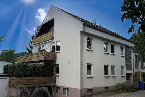Charmante 2-Zimmer Wohnung mit Loggia und schönem Ausblick in Baden-Baden