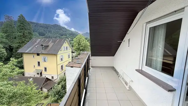 Charmante 2-Zimmer Wohnung mit Loggia und schönem Ausblick in Baden-Baden