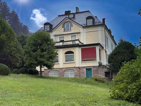 Außenansicht Außenansicht - Etagenwohnung in 76534 Baden-Baden mit 215m² kaufen