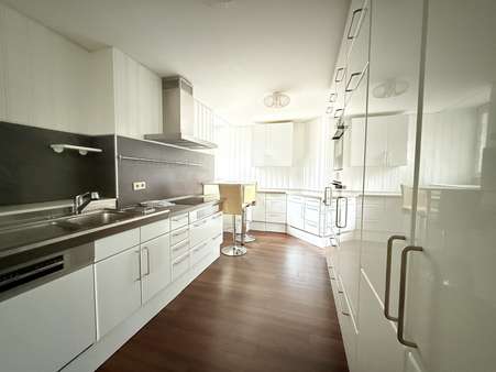 Küche - Etagenwohnung in 76534 Baden-Baden mit 215m² kaufen