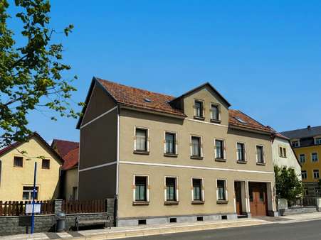 Ansicht von West - Mehrfamilienhaus in 01471 Radeburg mit 172m² kaufen