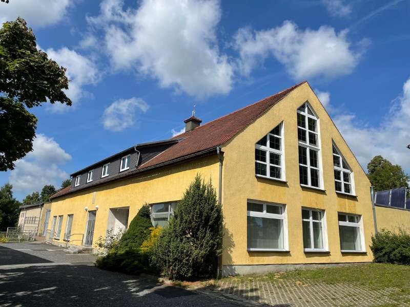 Herzlich Willkommen! Herzlich Willkommen! - Zweifamilienhaus in 01877 Bischofswerda mit 478m² kaufen