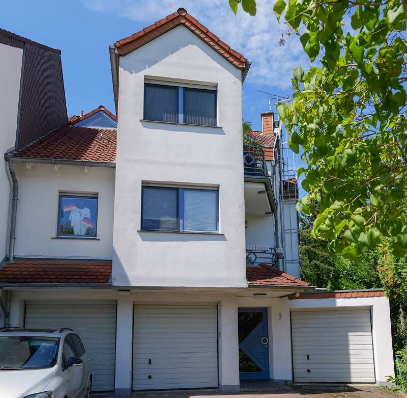 Vorderansicht - Erdgeschosswohnung in 51069 Köln - Dellbrück mit 81m² kaufen