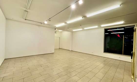 VerkaufsraumAusstellung -  in 50667 Köln - Altstadt Süd mit 0m² mieten