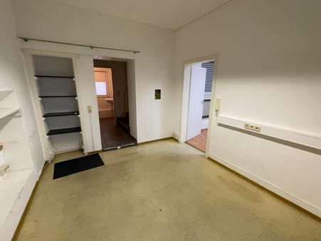 Zimmer - Mehrfamilienhaus in 50678 Köln - Altstadt-Süd mit 114m² als Kapitalanlage kaufen