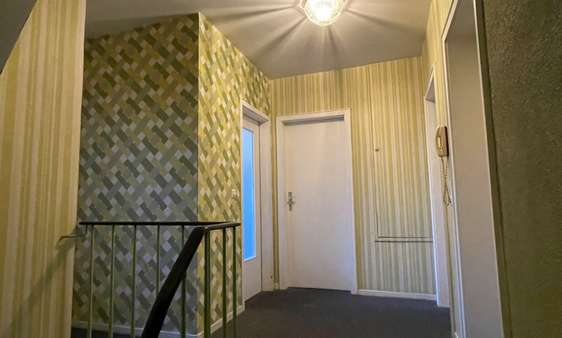 Flur Obergeschoss - Reihenendhaus in 50829 Köln - Volgelsang mit 215m² kaufen