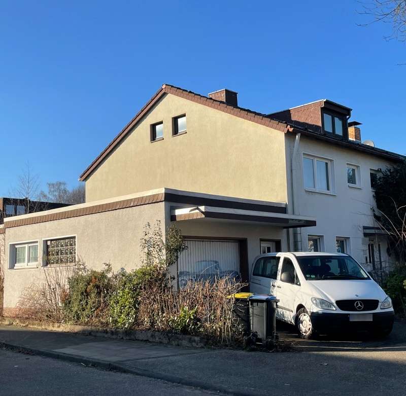 Vorderansicht - Reihenendhaus in 50829 Köln - Volgelsang mit 215m² kaufen