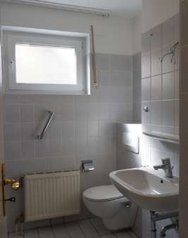 Bad - Etagenwohnung in 51069 Köln - Dellbrück mit 112m² kaufen