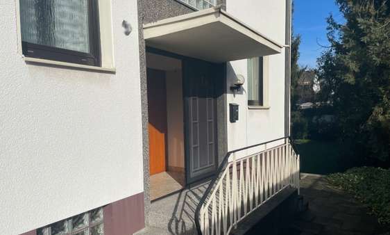 Eingang - Einfamilienhaus in 51107 Köln - Rath mit 137m² kaufen