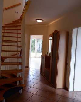Flur - Doppelhaushälfte in 53859 Niederkassel - Lülsdorf mit 110m² kaufen