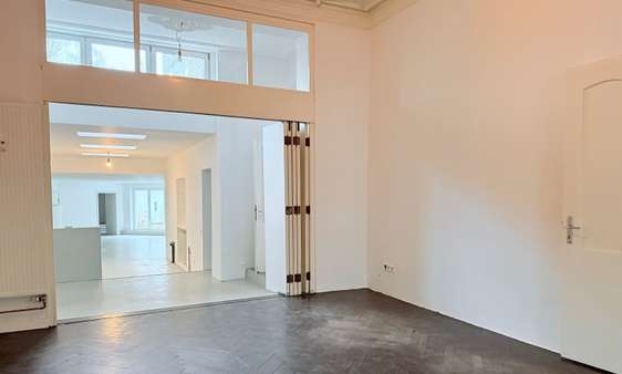 Eingangsbereich Erdgeschoss - Mehrfamilienhaus in 51103 Köln - Kalk mit 393m² als Kapitalanlage kaufen