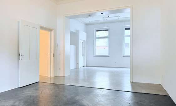 Offener Wohn-und Küchenbereich - Mehrfamilienhaus in 51103 Köln - Kalk mit 393m² als Kapitalanlage kaufen