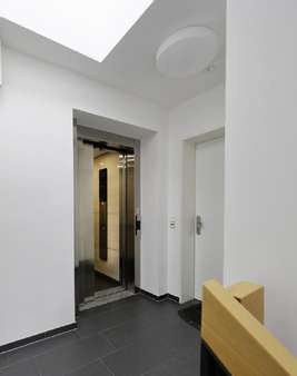 Aufzug - Etagenwohnung in 50735 Köln - Nippes mit 95m² kaufen
