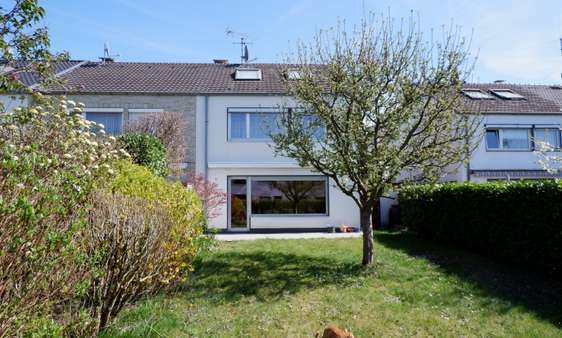 Rückansicht - Reihenendhaus in 51147 Köln - Porz-Wahnheide mit 108m² kaufen