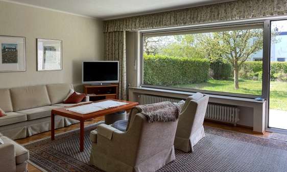 Wohnzimmer - Reihenendhaus in 51147 Köln - Porz-Wahnheide mit 108m² kaufen