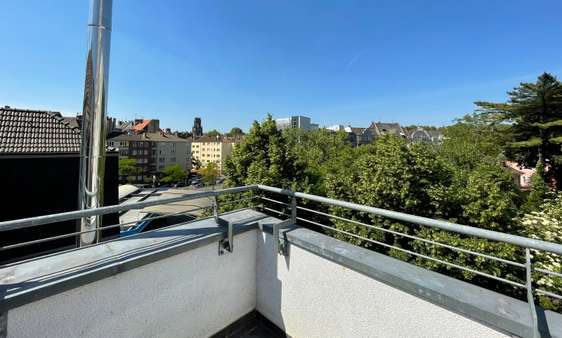Ausblick Agneskirche - Dachgeschosswohnung in 50668 Köln - Neustadt Nord mit 114m² kaufen