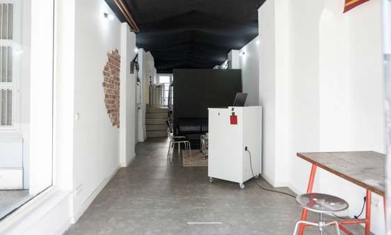 Ladenlokal - Zins in 50823 Köln - Neuehrenfeld mit 0m² als Kapitalanlage kaufen